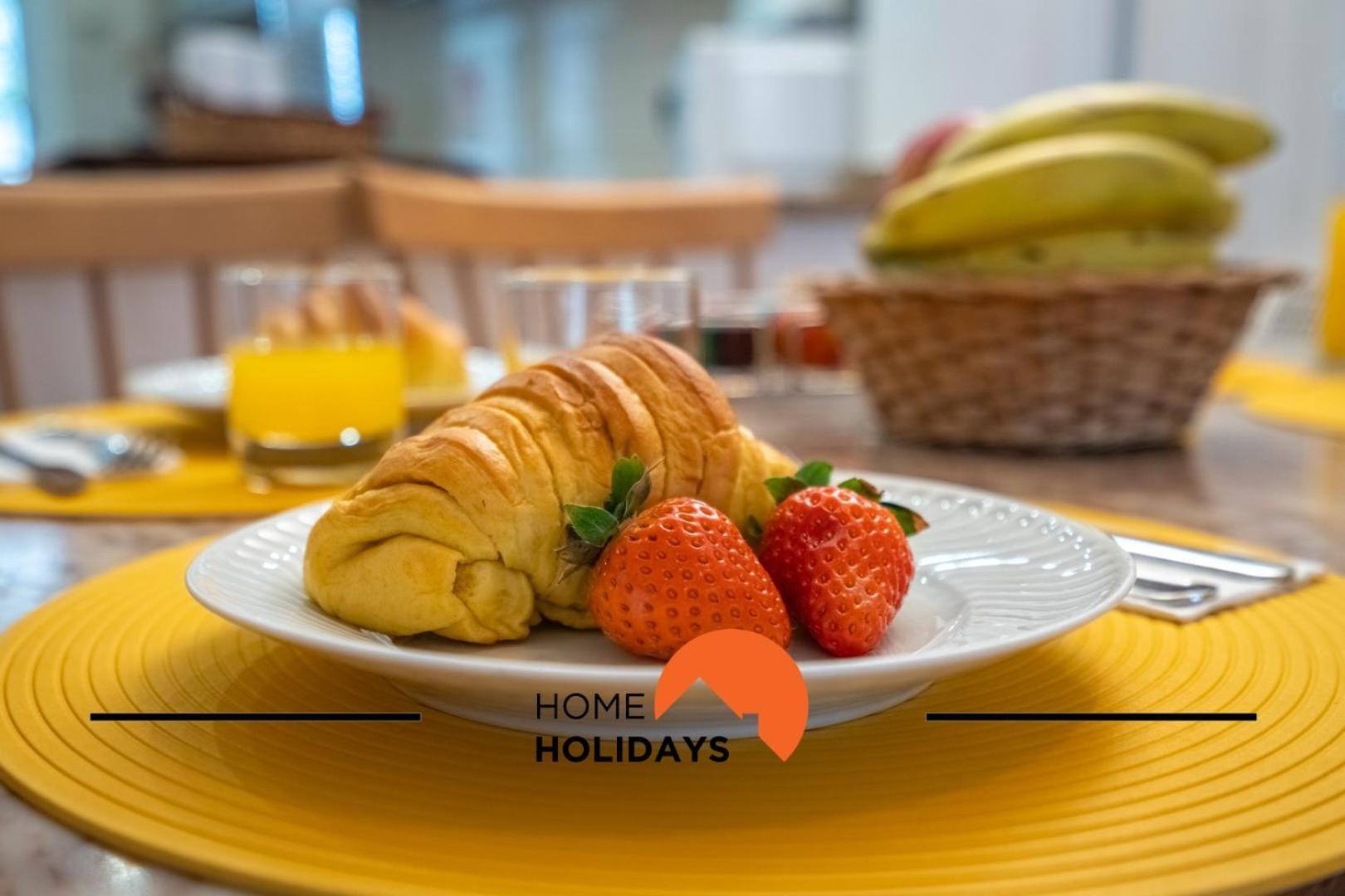 #250 264 By Holidays * Albufeira