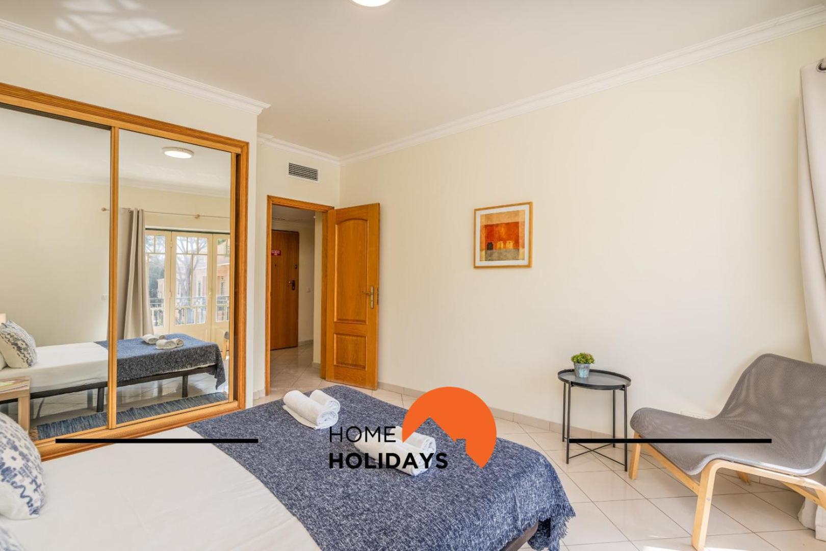 #273 Pedra Dos Bicos M By Holidays *