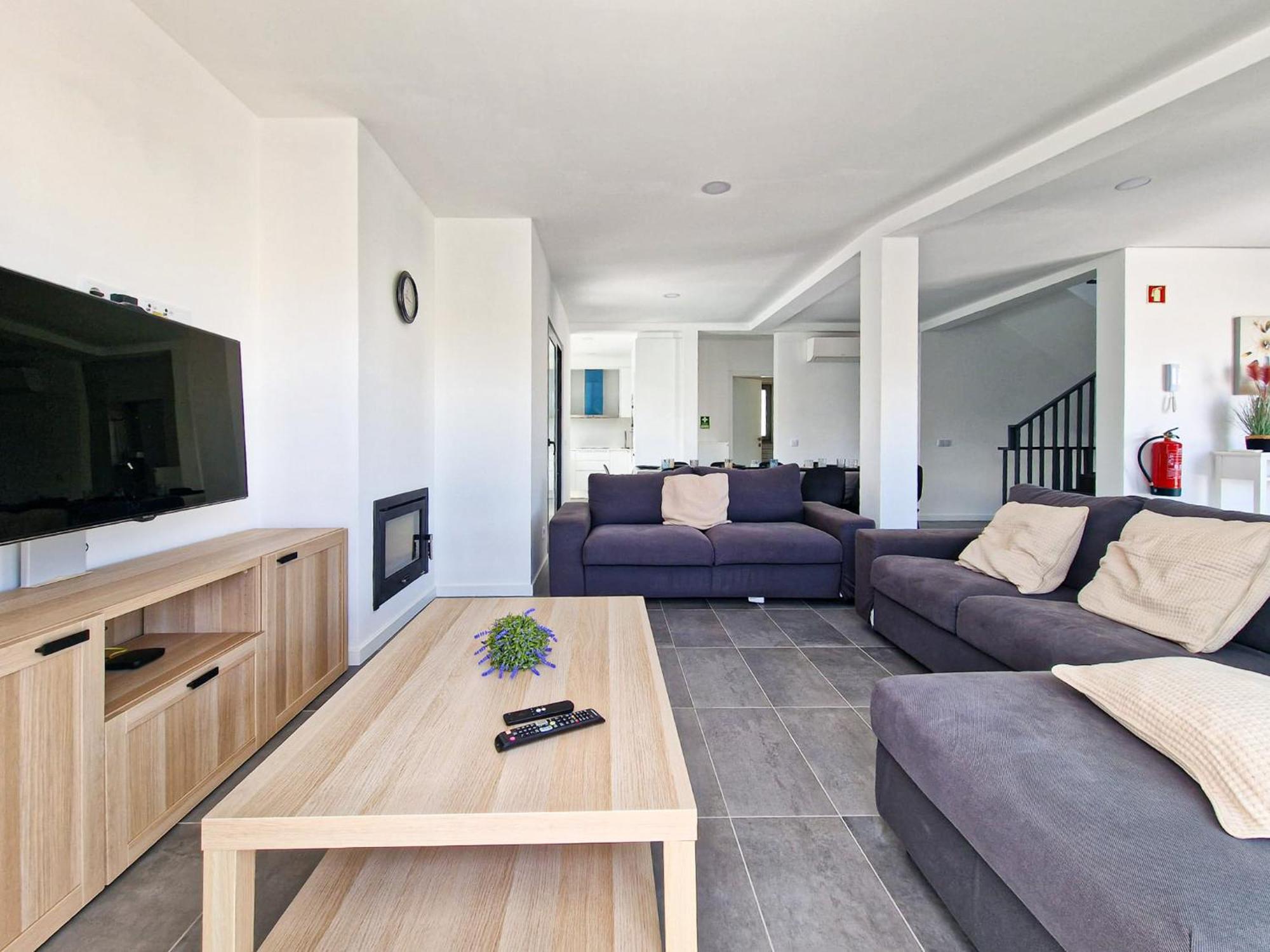 Soares - Centro - For Families - By Bedzy Villa
