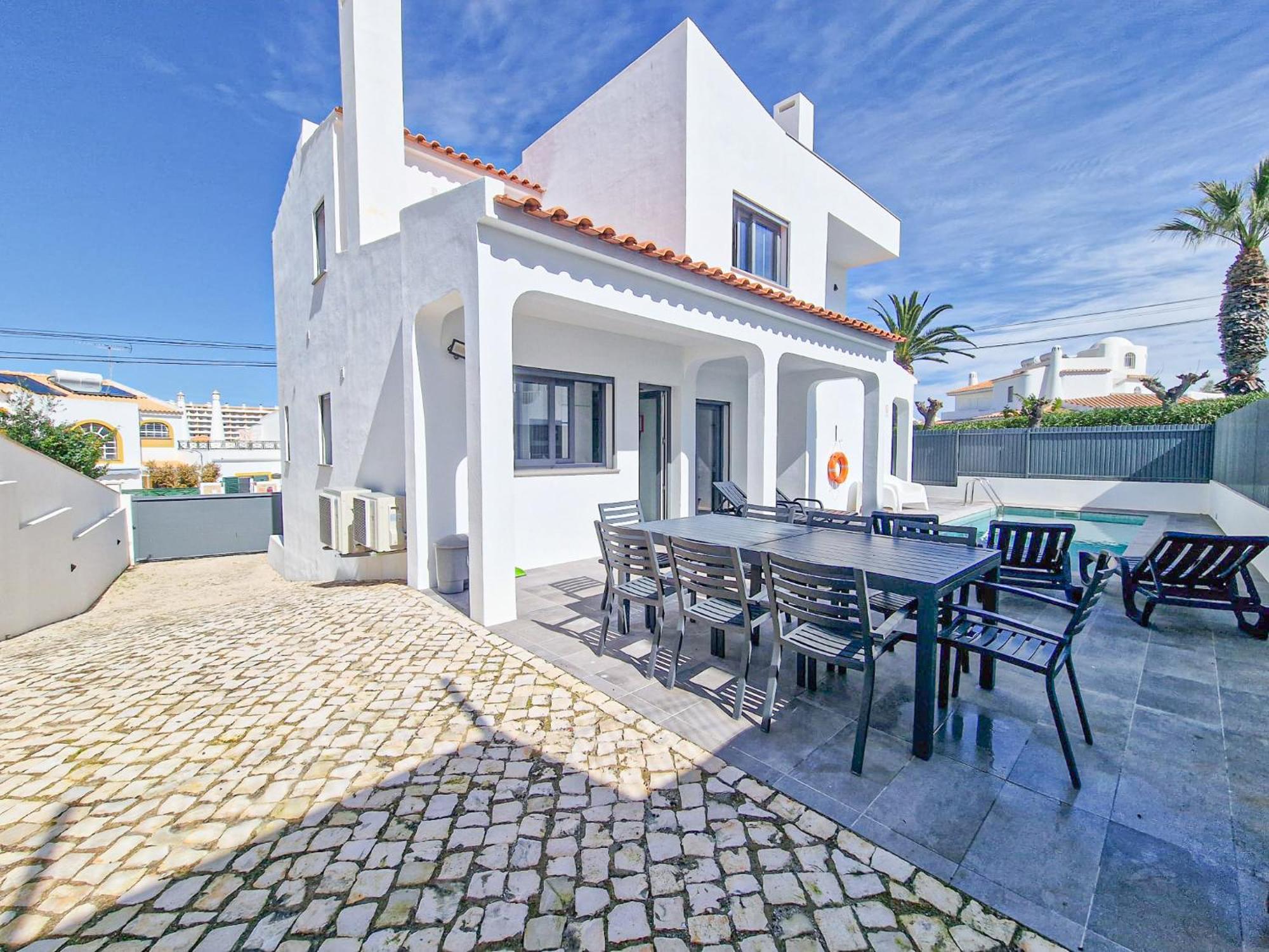 Soares - Centro - For Families - By Bedzy Albufeira