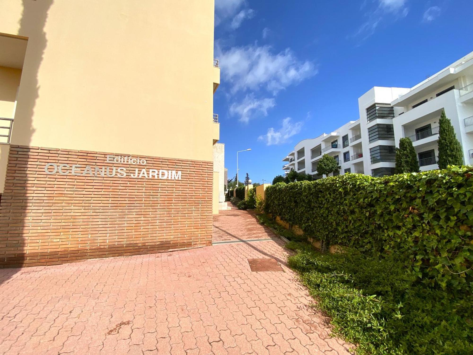 Appartement Sunny Style With Pool By Homing