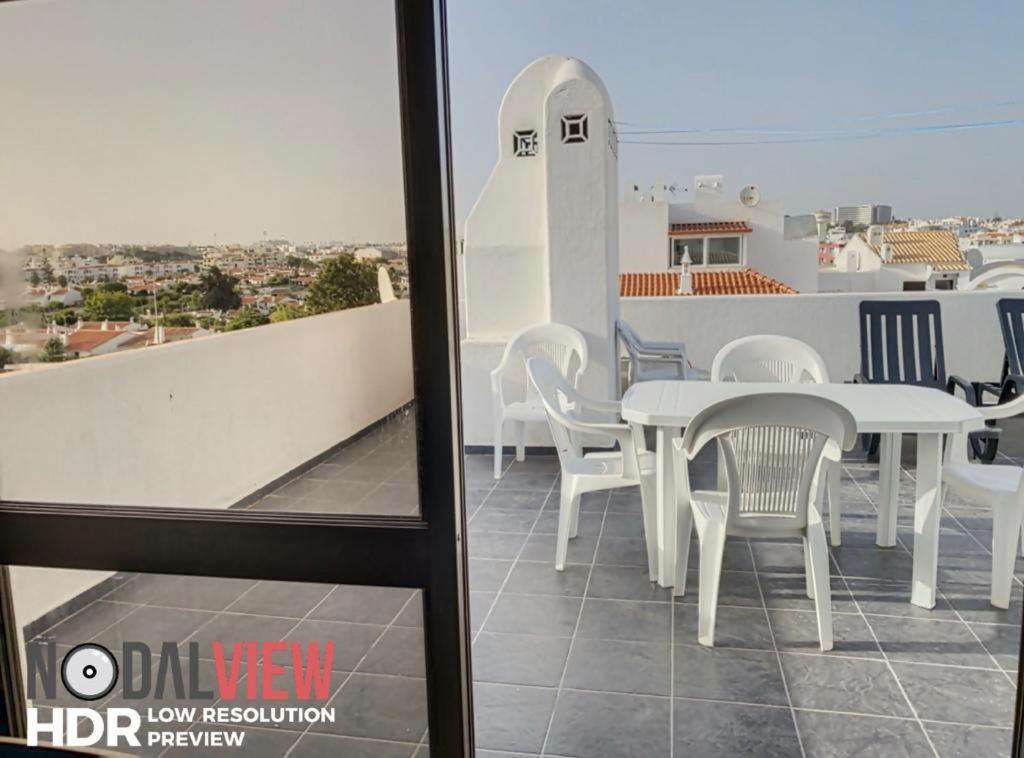 Himalaya Rooftop Sea View Apartamento *