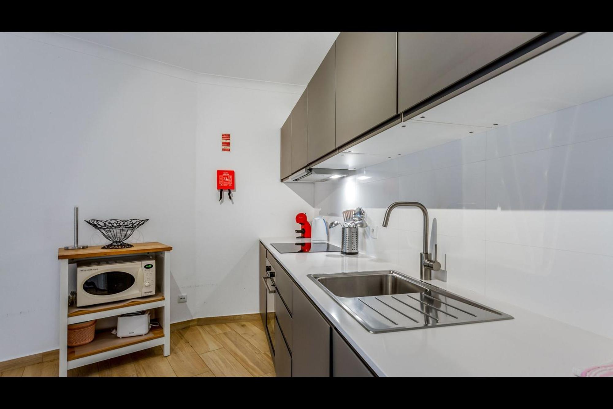 Falesia Modern Flat W/balcony & Pool By Lovelystay *