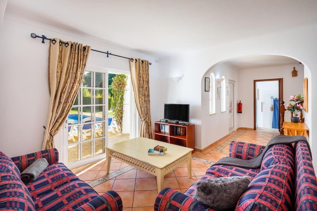 7 Bedroom Private Tenazinha Ii, With Pool Villa *