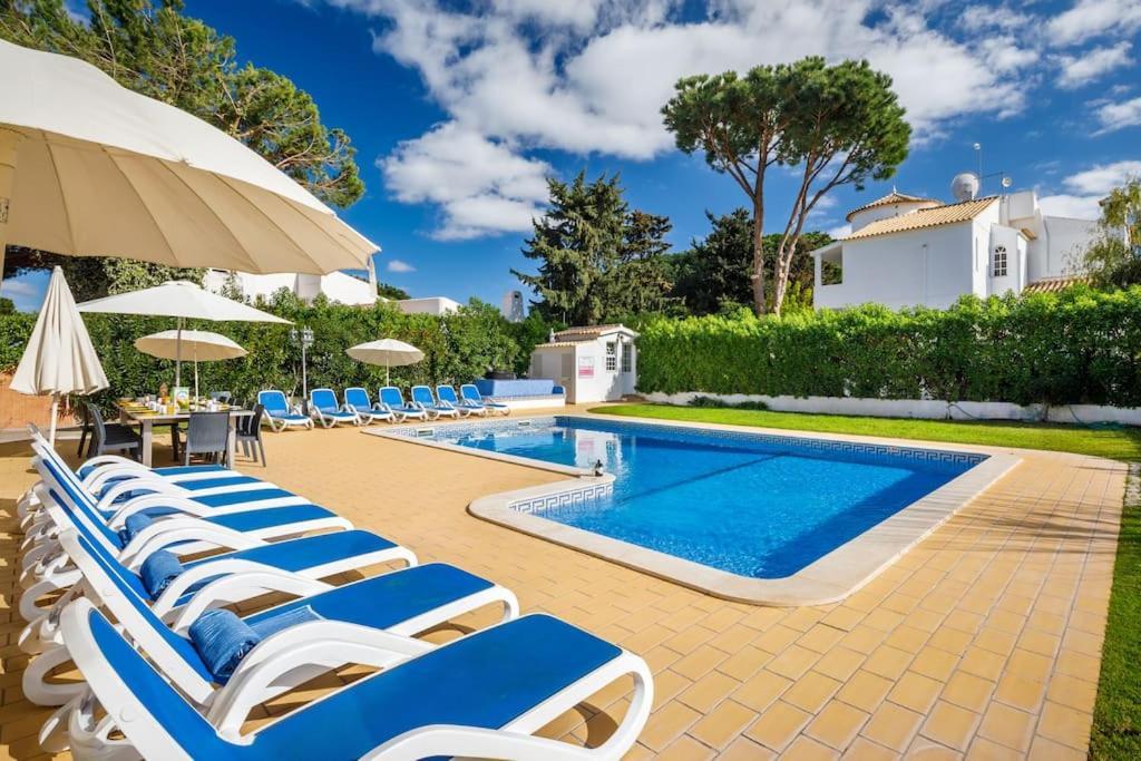 Villa 7 Bedroom Private Tenazinha Ii, With Pool Albufeira