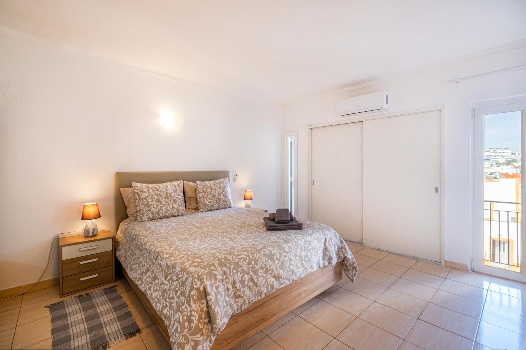 In Albufeira's Old Town Apartment Albufeira