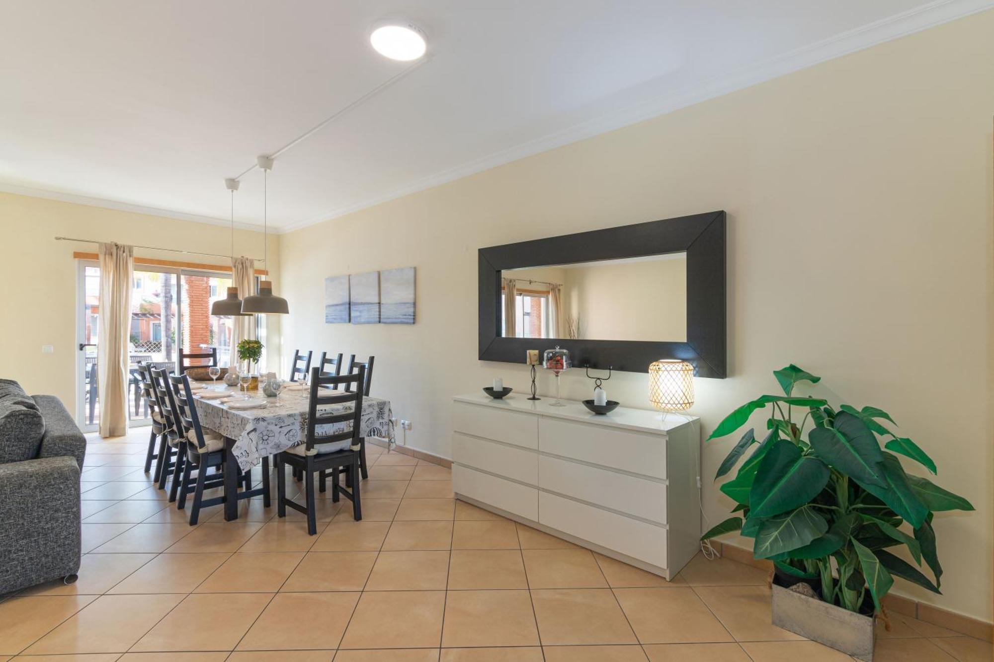 Jardins Vale De Santa Maria G, With Pool Holiday home