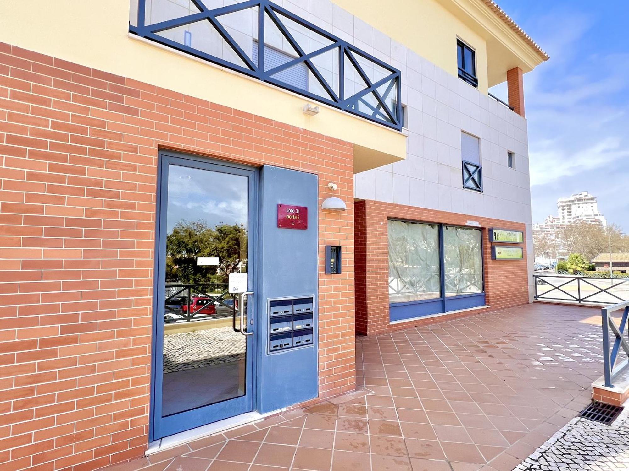 Modern 7 With Pool By Homing Appartement Albufeira