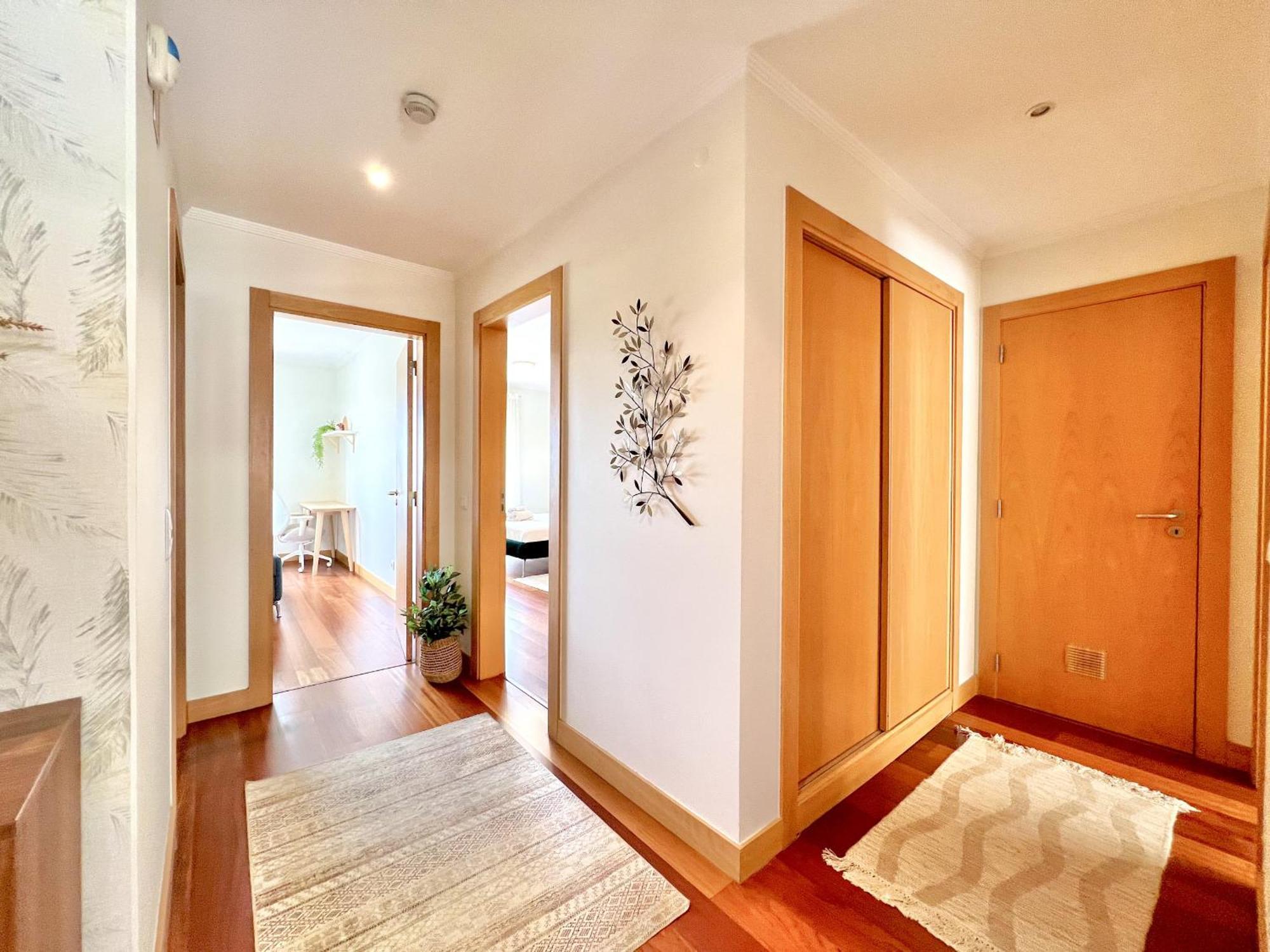 Modern 7 With Pool By Homing Apartment *