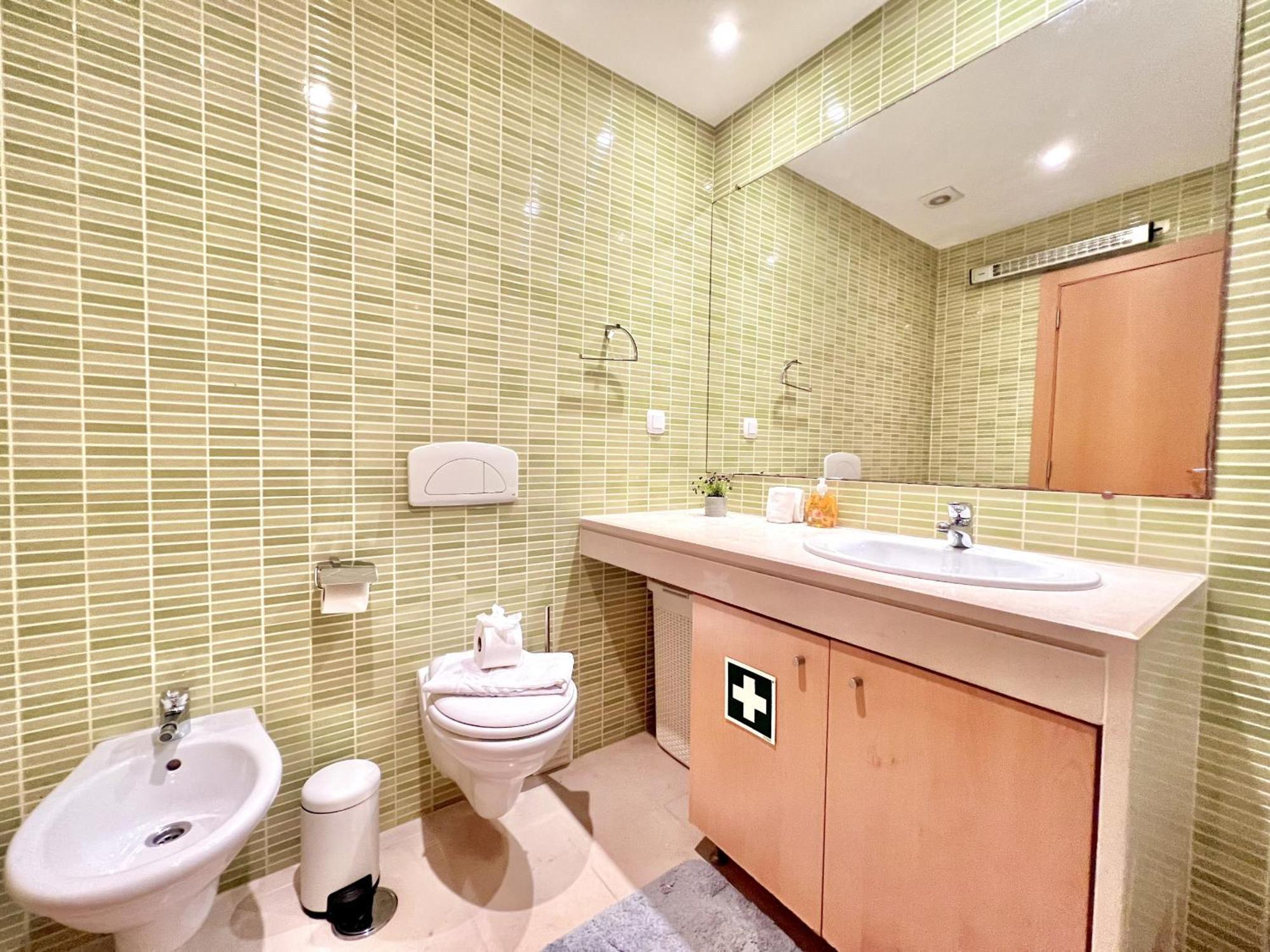 Apartment Modern 7 With Pool By Homing