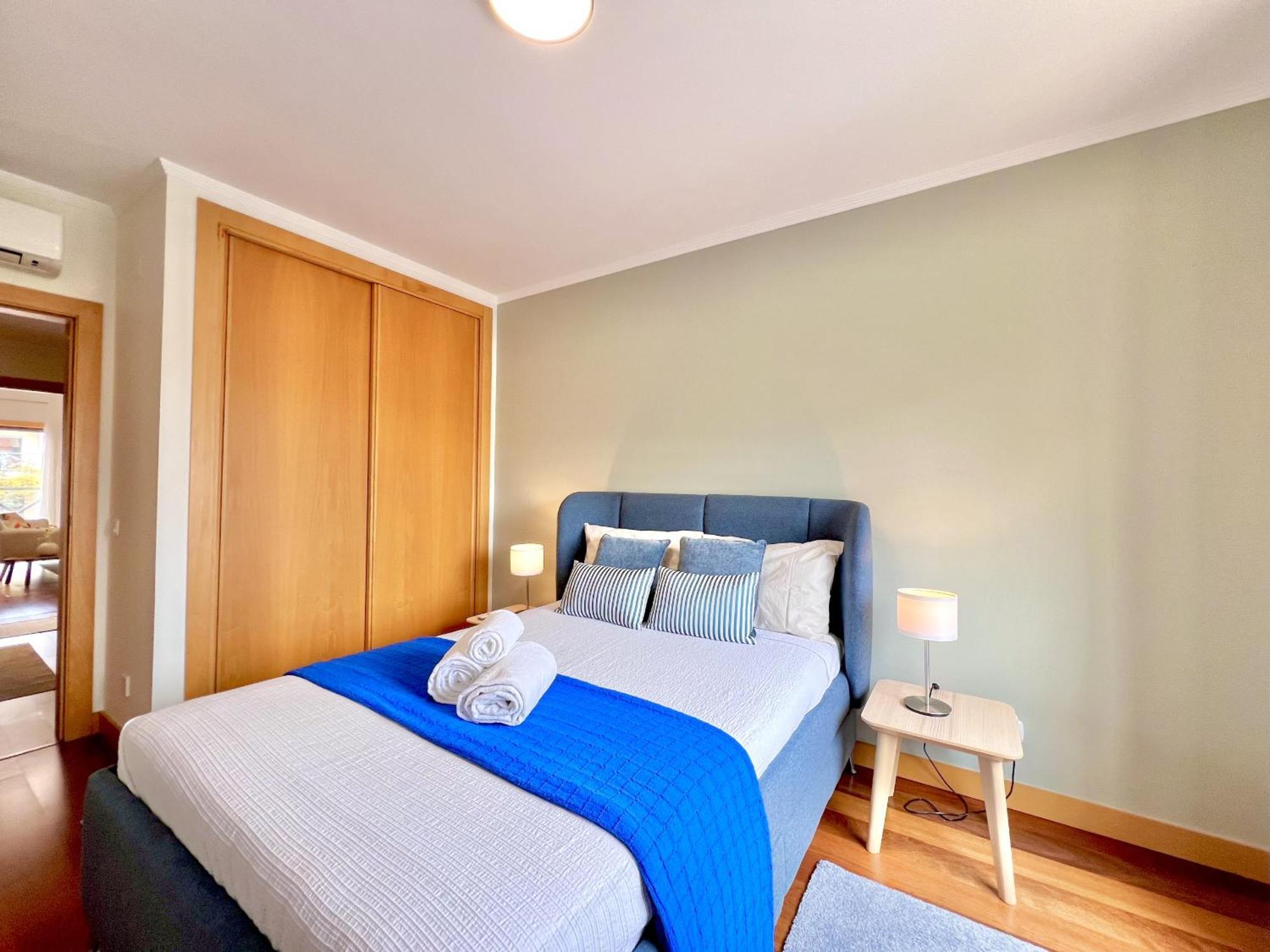 Appartement Modern 7 With Pool By Homing *