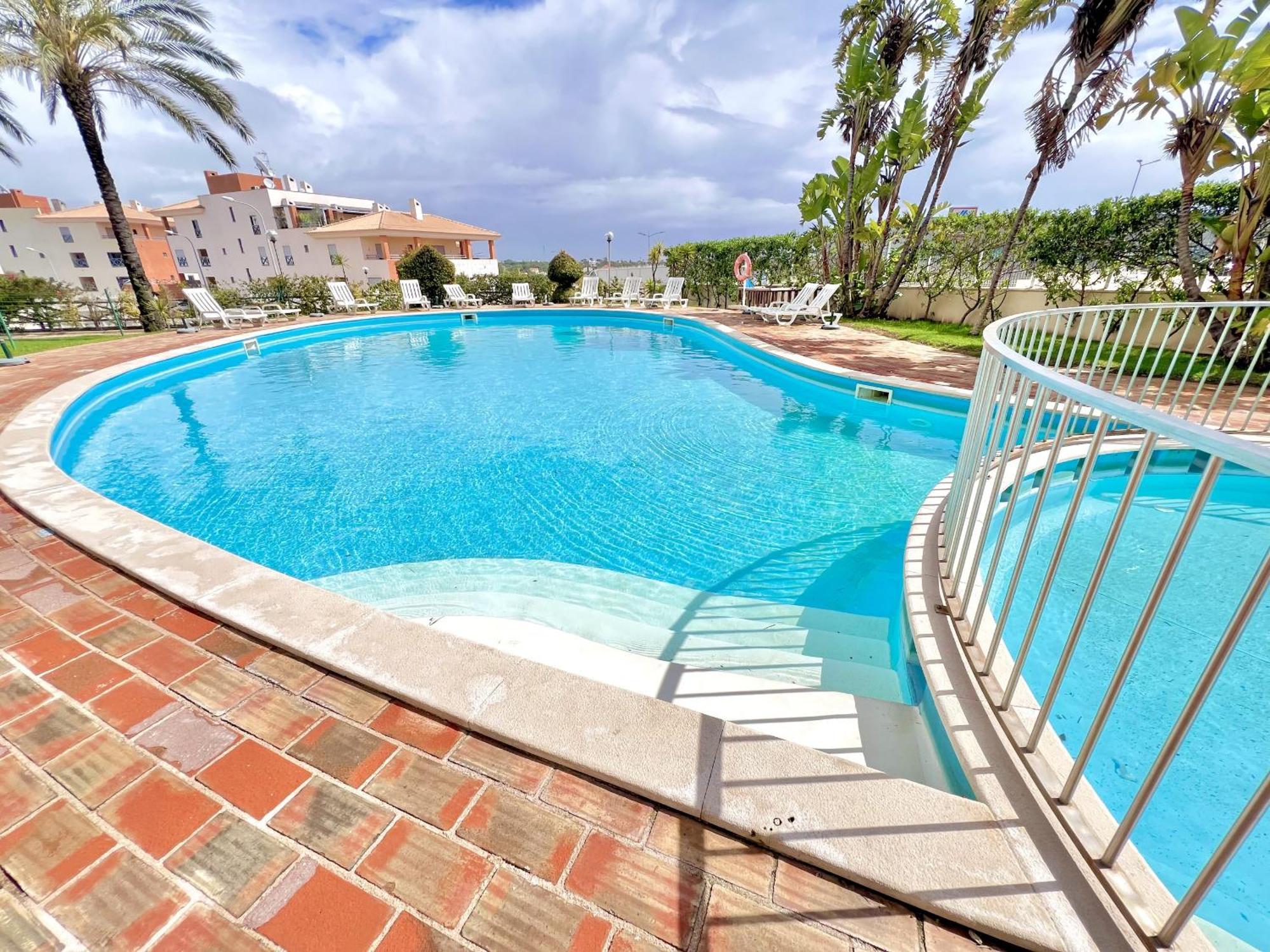 Modern 6 With Pool By Homing