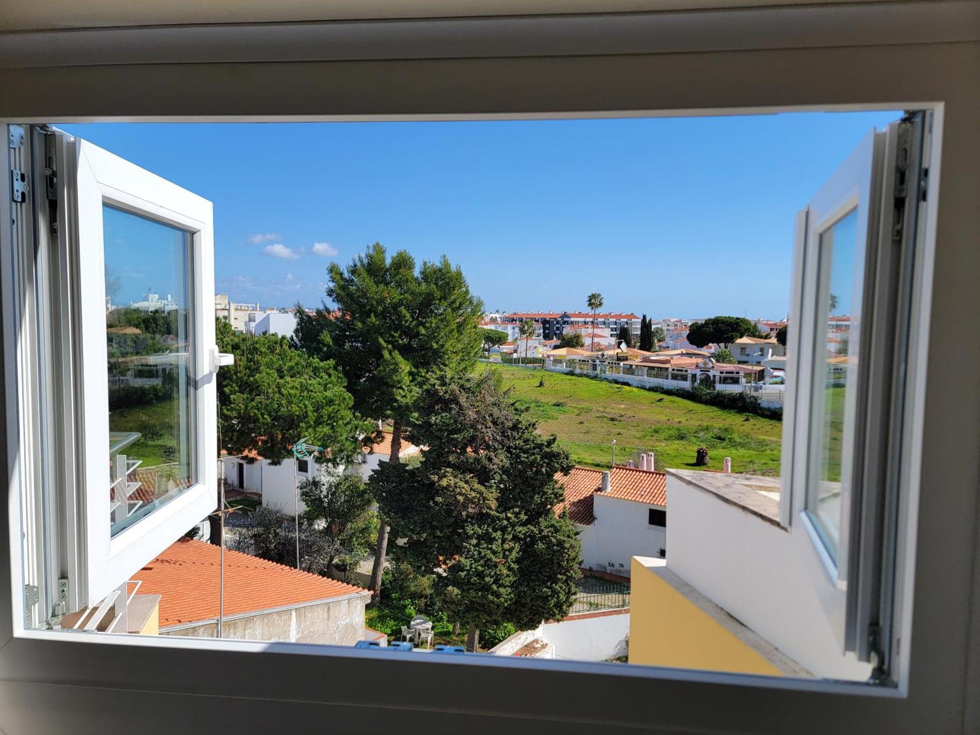 Newly Remodeled 2bd Brilliant Oura Strip 9min Apartment Albufeira