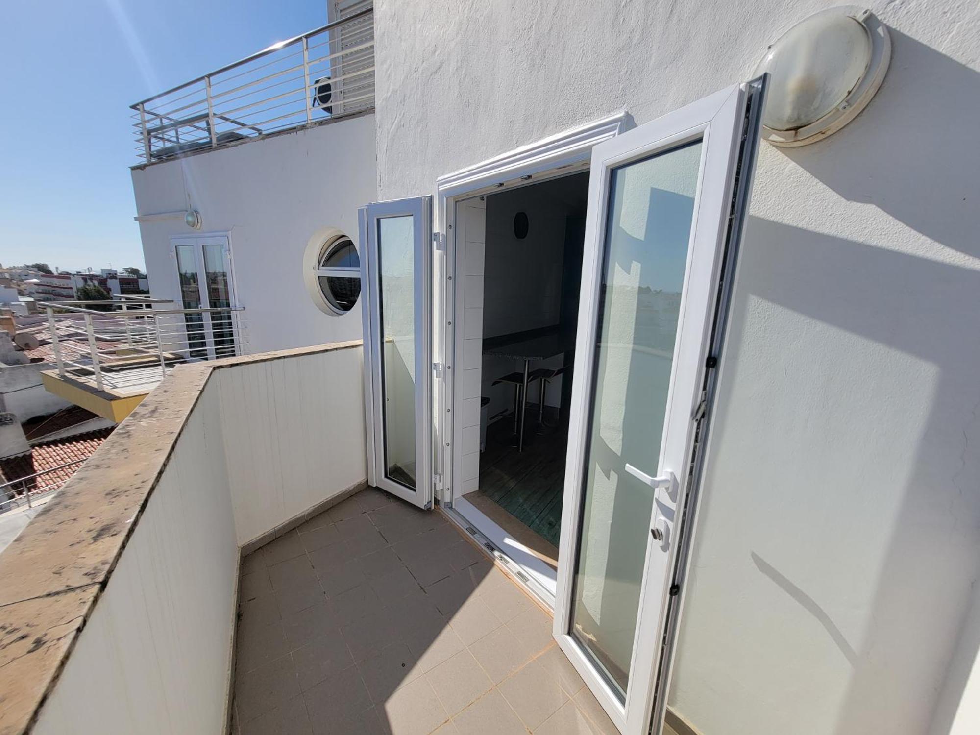 Newly Remodeled 2bd Brilliant Oura Strip 9min Apartment