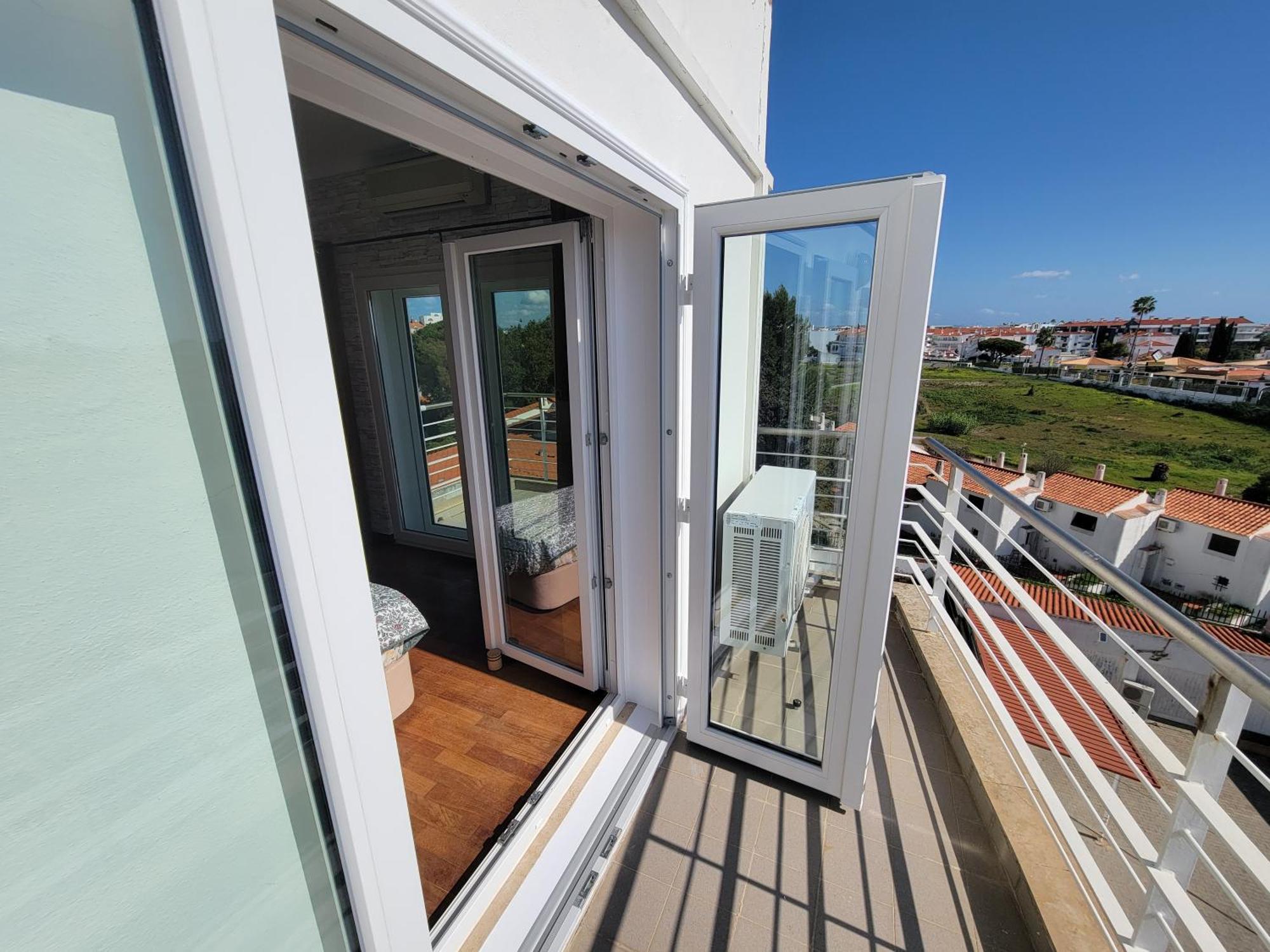 Newly Remodeled 2bd Brilliant Oura Strip 9min Apartment Albufeira