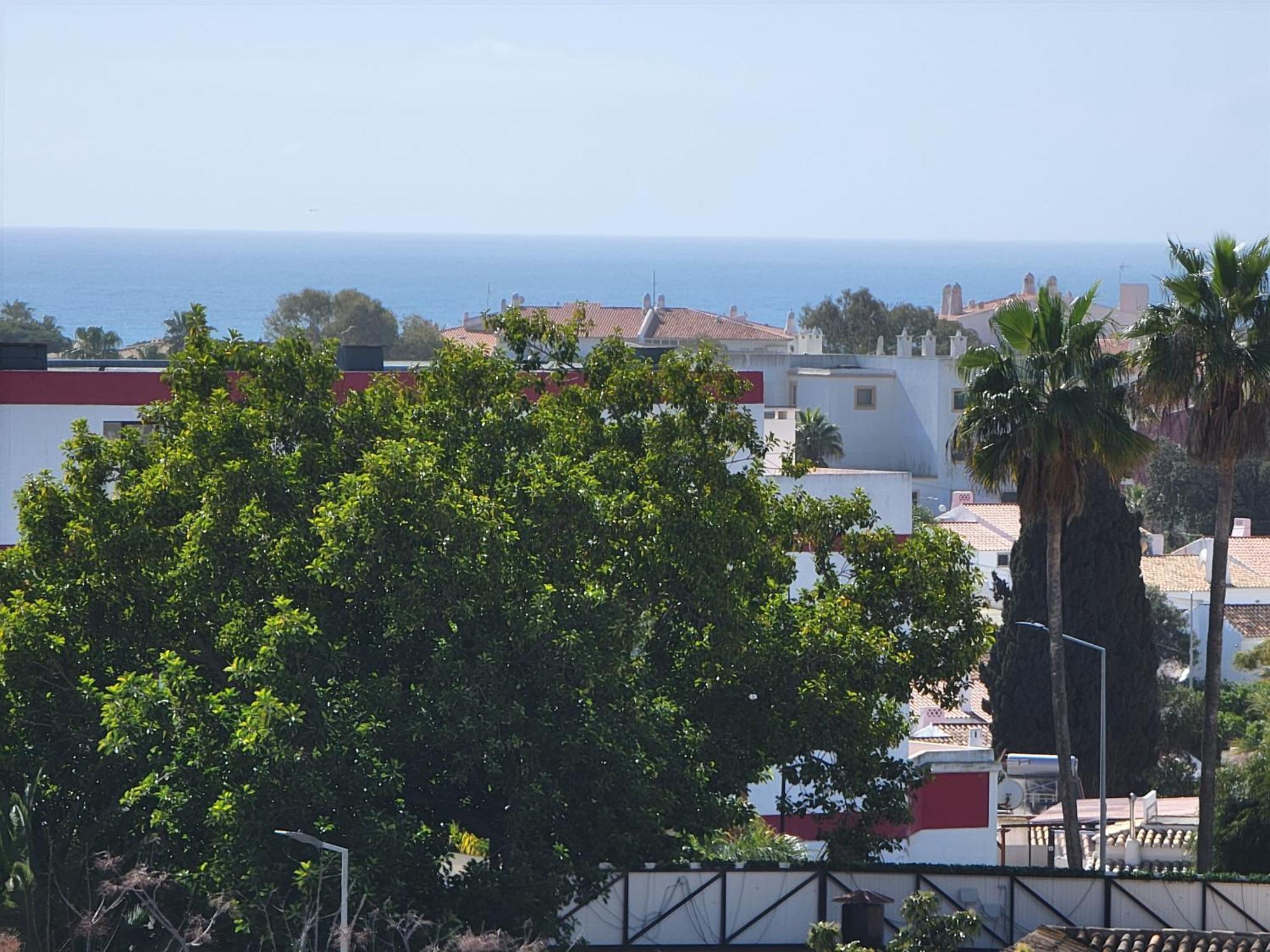 Newly Remodeled 2bd Brilliant Oura Strip 9min *