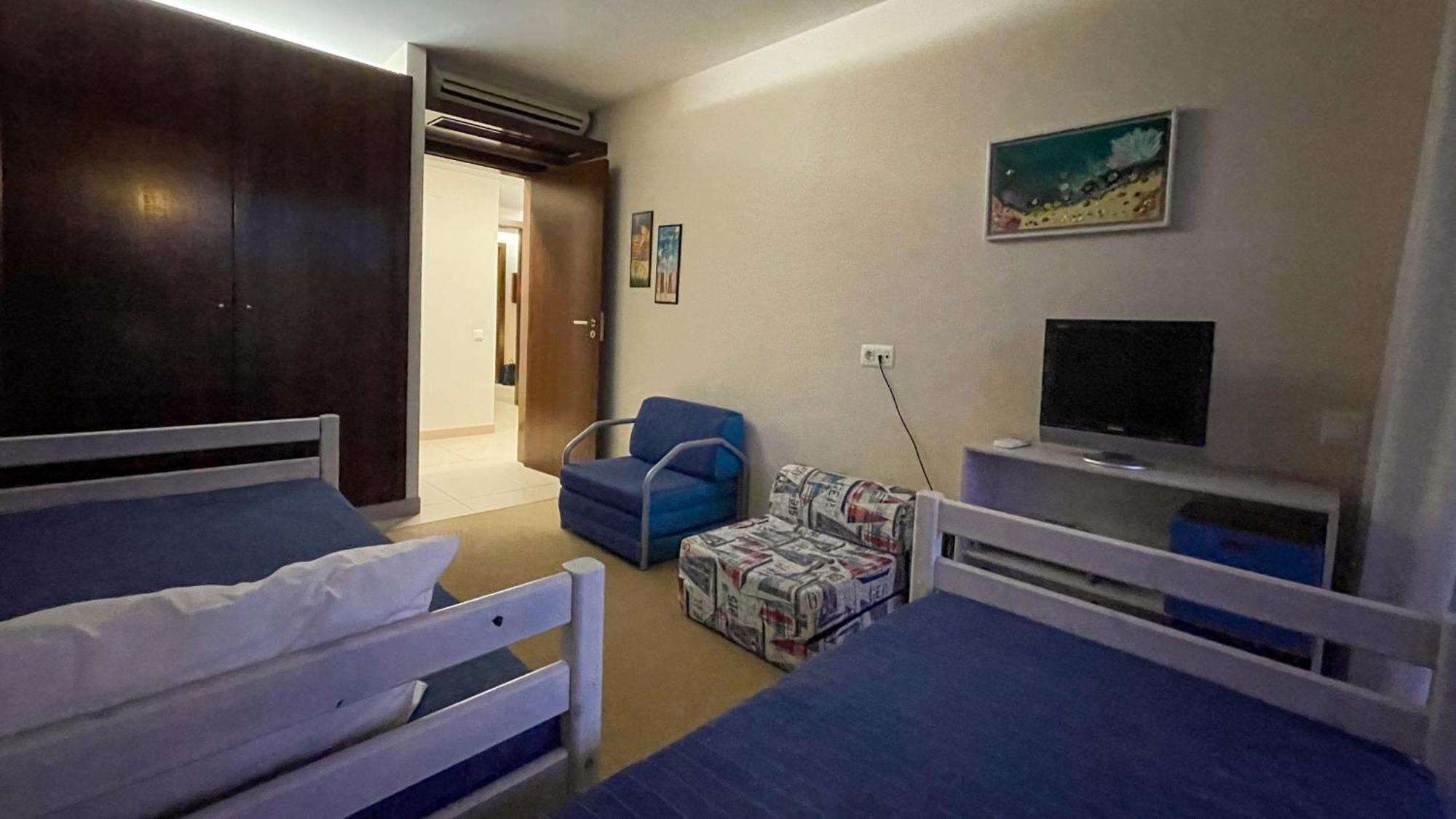 Herdade Dos Salgados, T3 7d-1a, Lagoas Apartamento