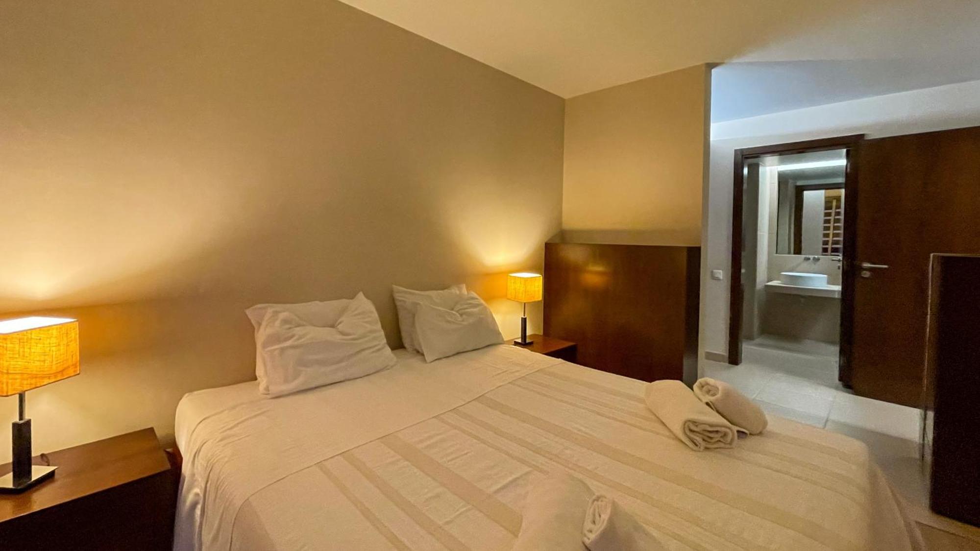 Apartamento Herdade Dos Salgados, T3 7d-1a, Lagoas *