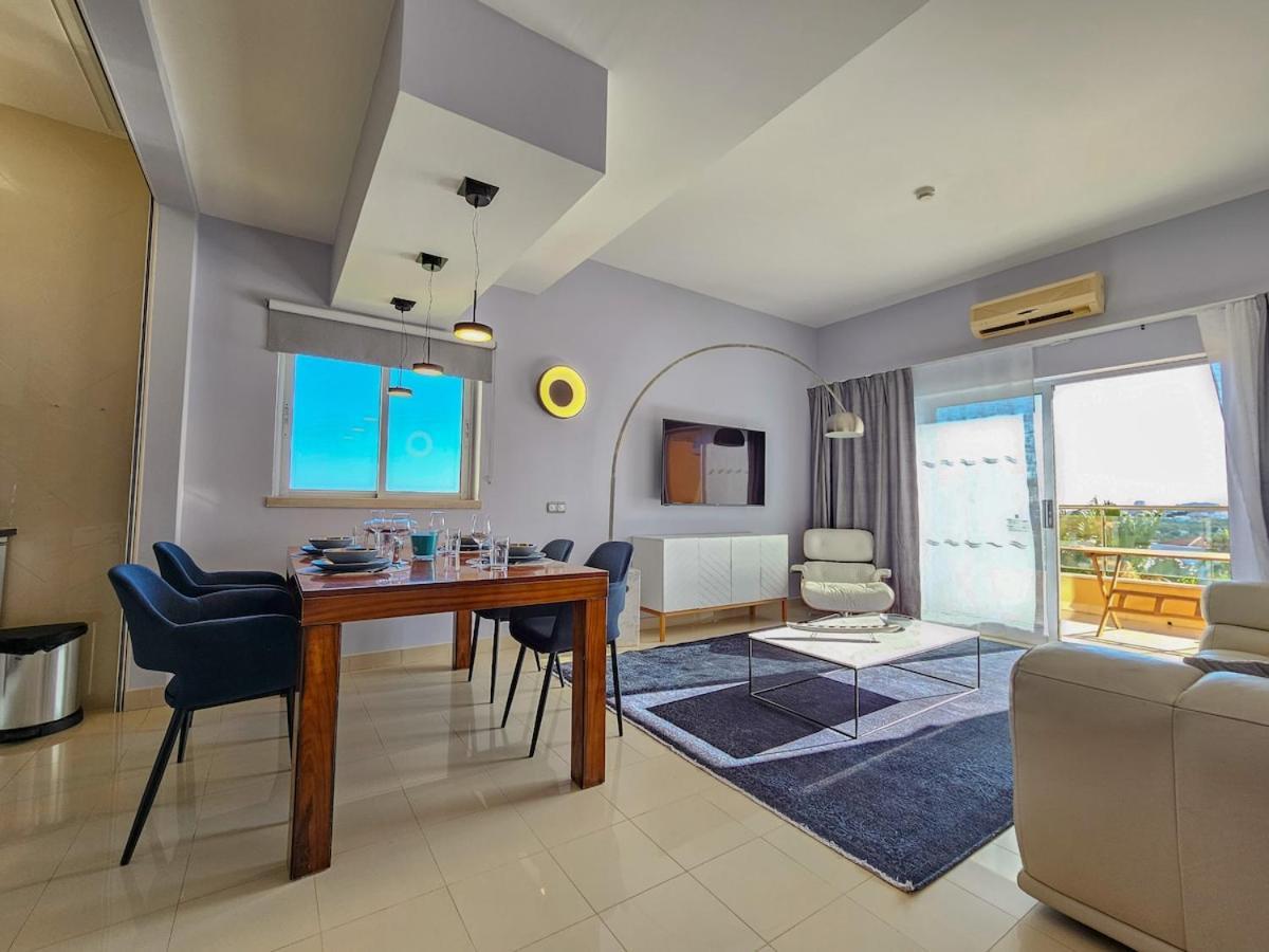 Sea-stretch Viewing Superking Flat By Bentobox * Albufeira