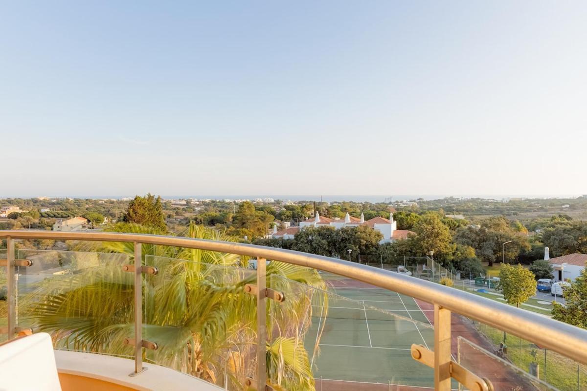 Sea-stretch Viewing Superking Flat By Bentobox Apartment Albufeira
