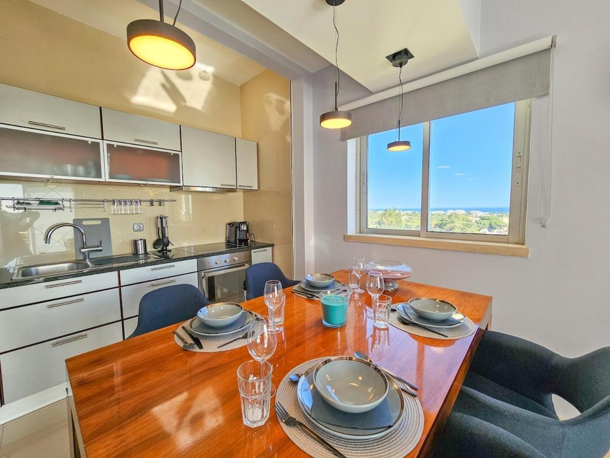 Sea-stretch Viewing Superking Flat By Bentobox Apartment Albufeira
