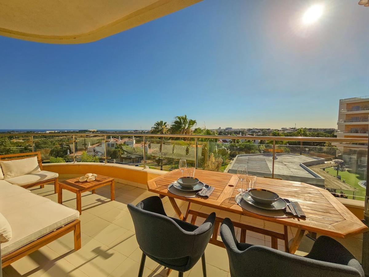 Apartment Sea-stretch Viewing Superking Flat By Bentobox Albufeira