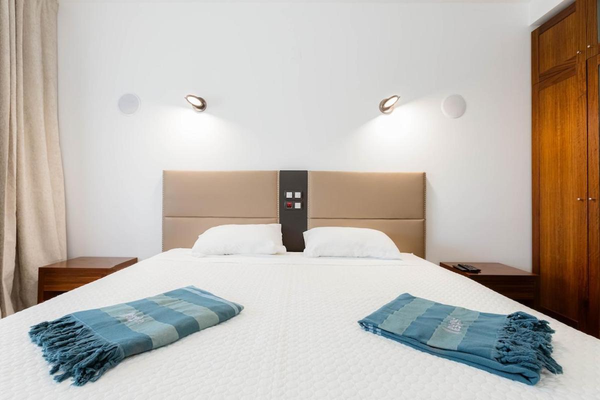 Sea-stretch Viewing Superking Flat By Bentobox Apartment Albufeira