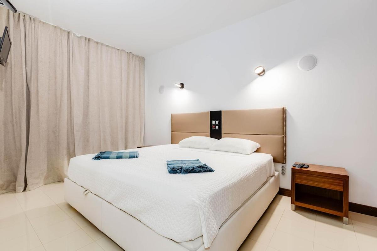 Apartment Sea-stretch Viewing Superking Flat By Bentobox *