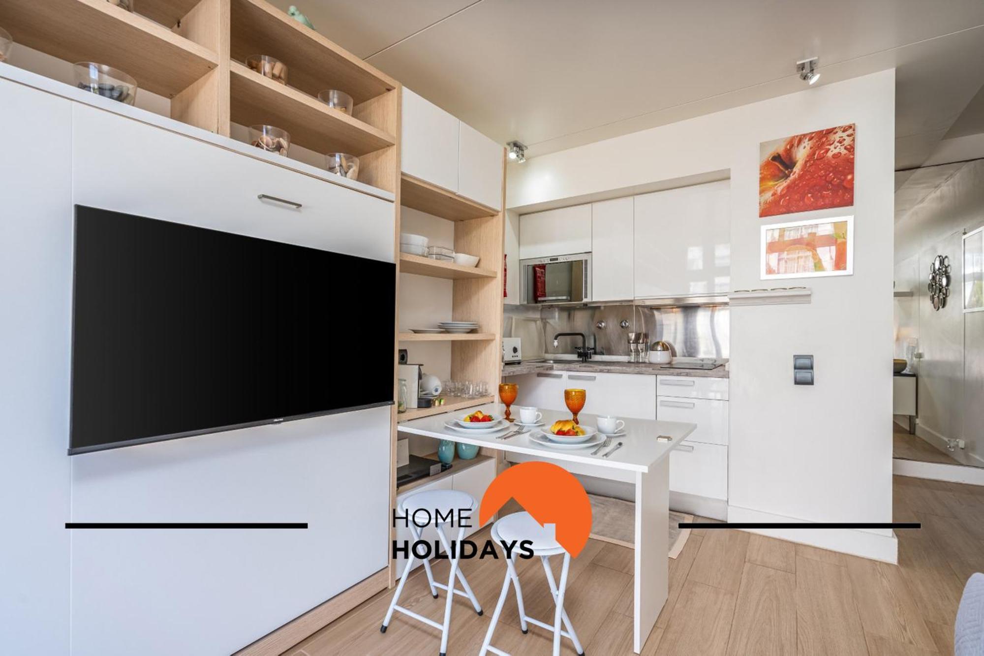 #255 Oura Cilla By Holidays *