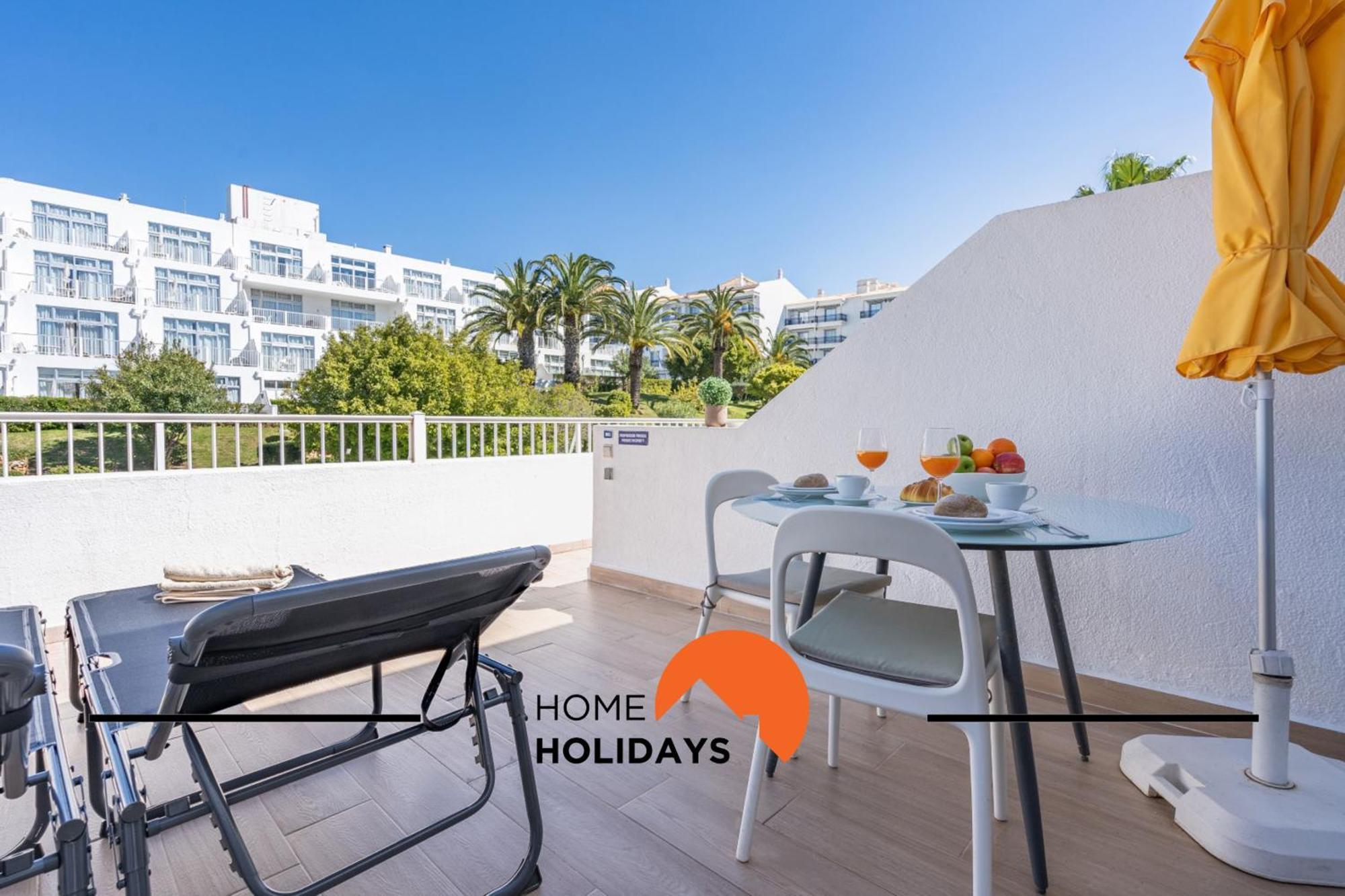 #255 Oura Cilla By Holidays *