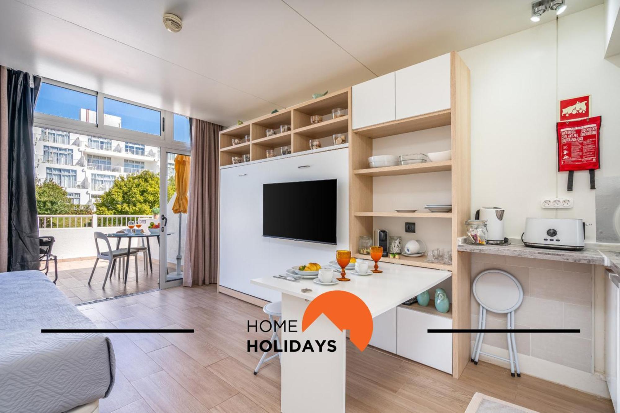 #255 Oura Cilla By Holidays *