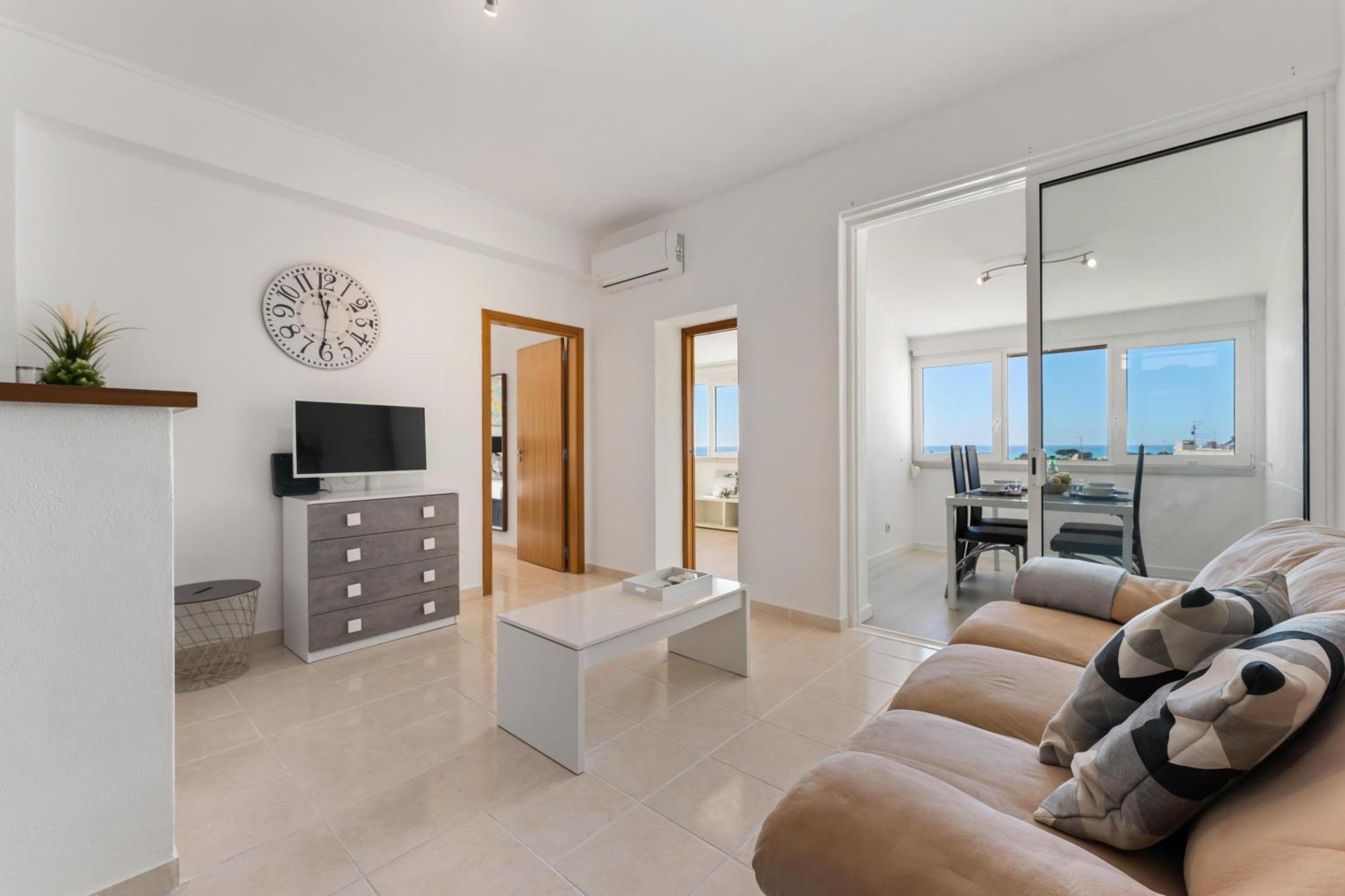 Ocean Apartment *