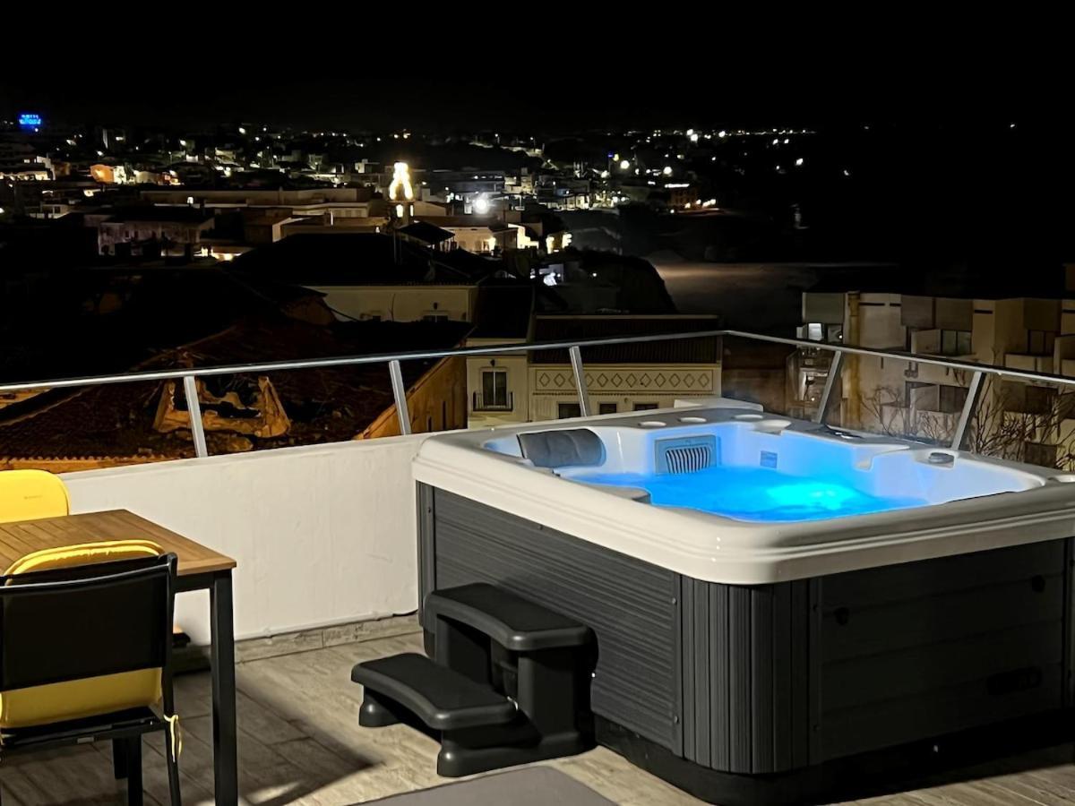 Casa Rooftop Jacuzzi And Magnificent Sea View