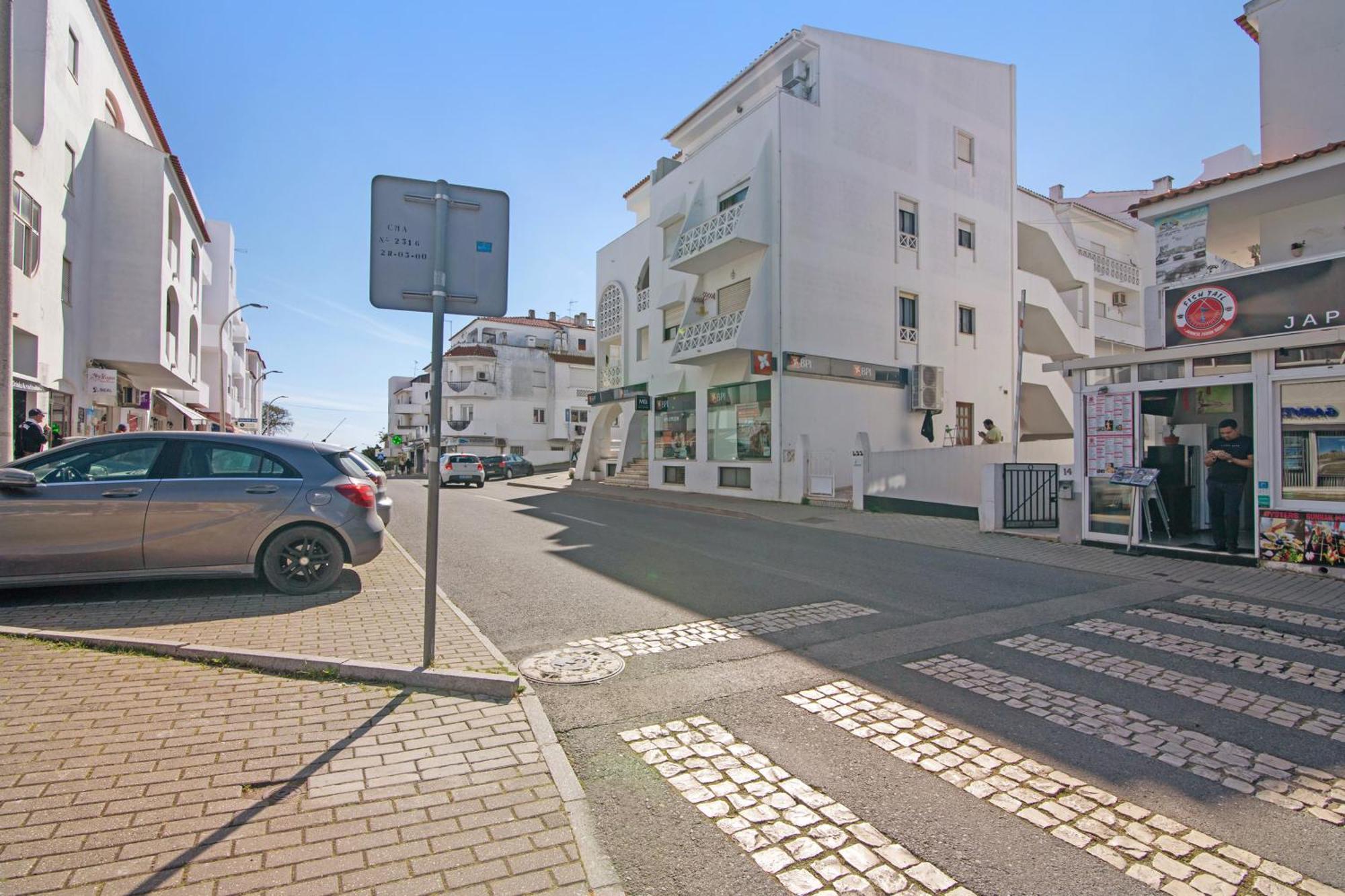Apartment Center *