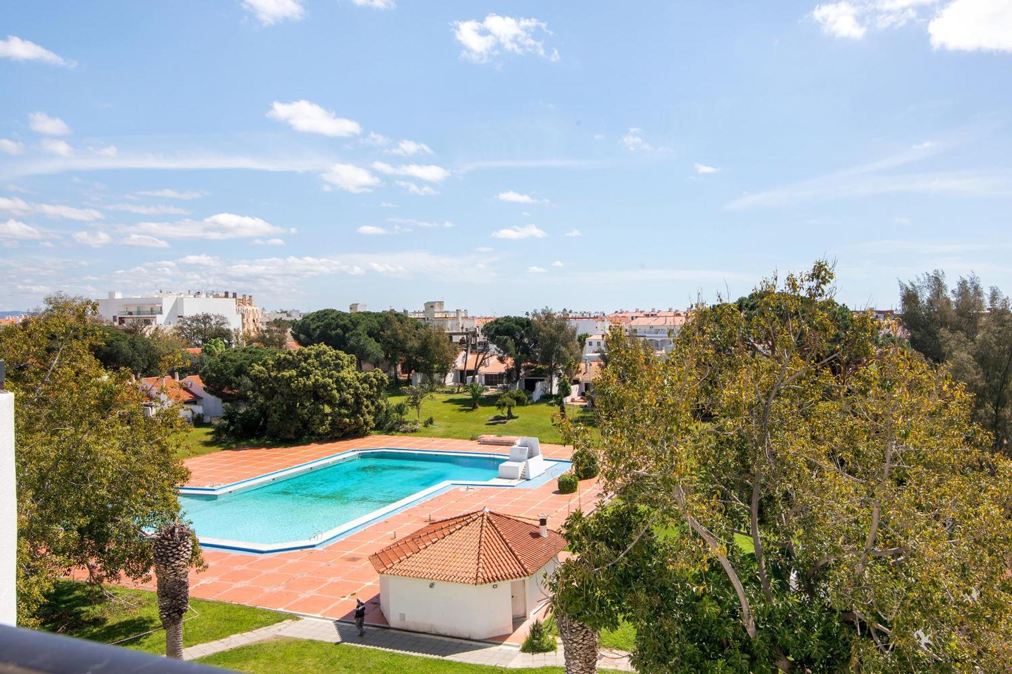 Lovely And New In Oura Albufeira
