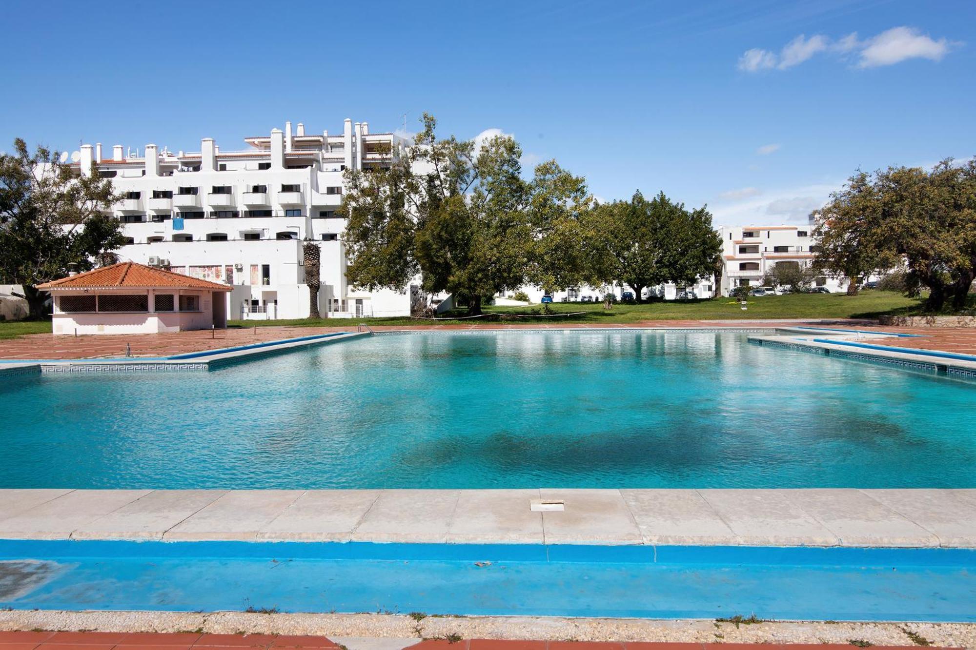 Apartment Lovely And New In Oura
