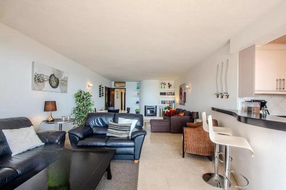 Appartement Ocean Bliss - Panoramic Sea View - 20m To - 2 Swimming Pools - Private Parking Albufeira