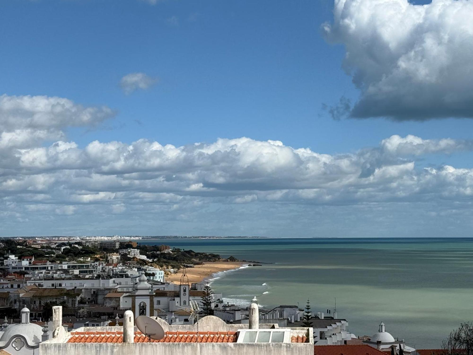 Ocean View Getaway Apartment Albufeira