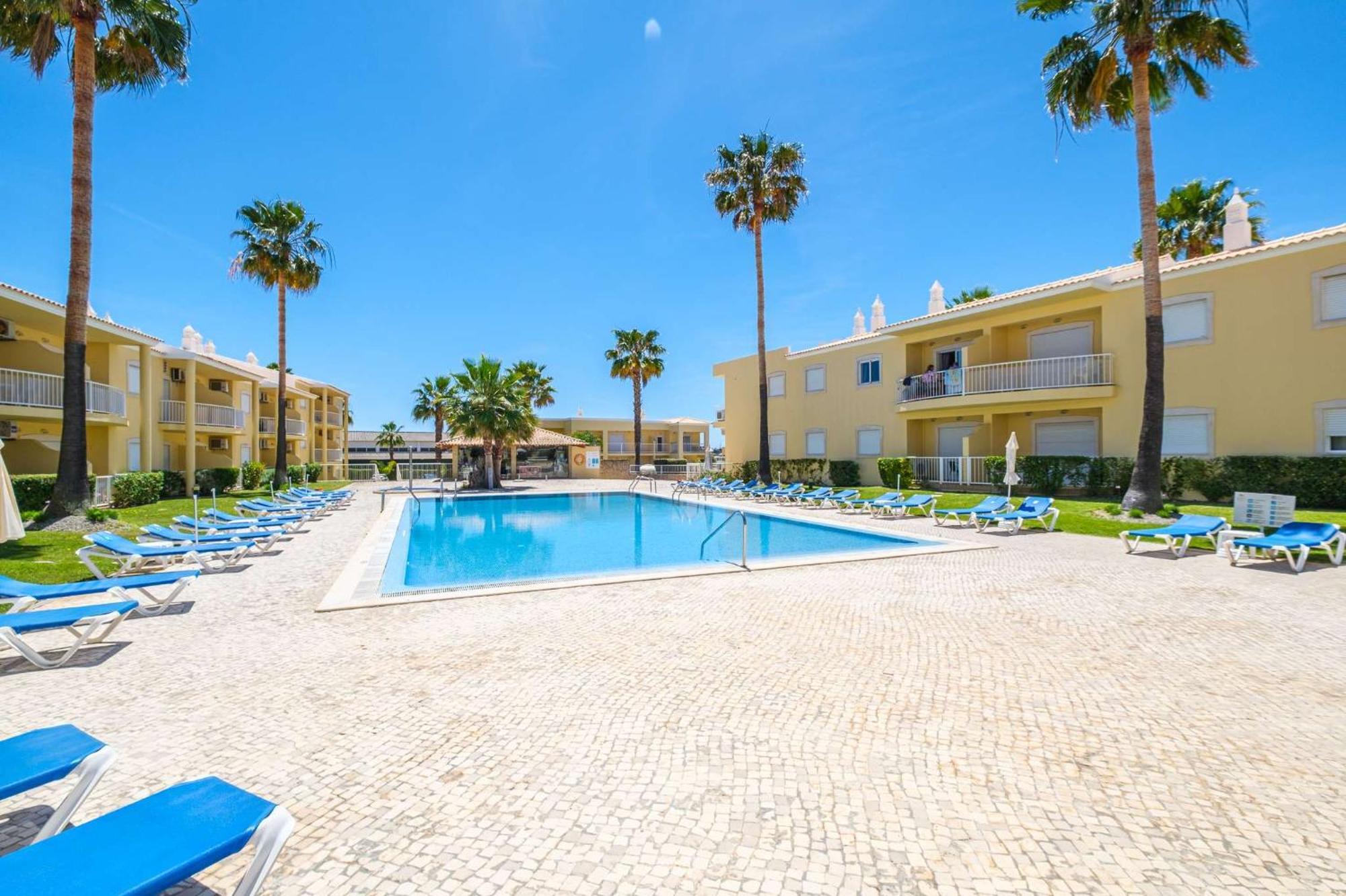 Holiday home Riu - Close To Bars Shops And Restaurants *