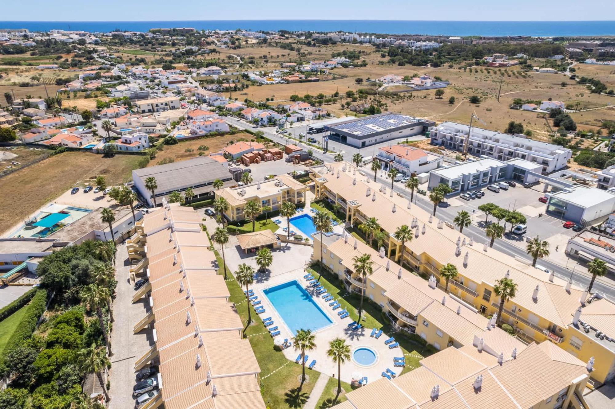 Riu - Close To Bars Shops And Restaurants Holiday home