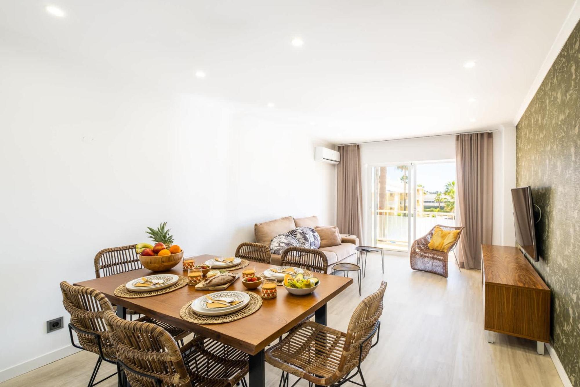 Riu - Close To Bars Shops And Restaurants Holiday home *