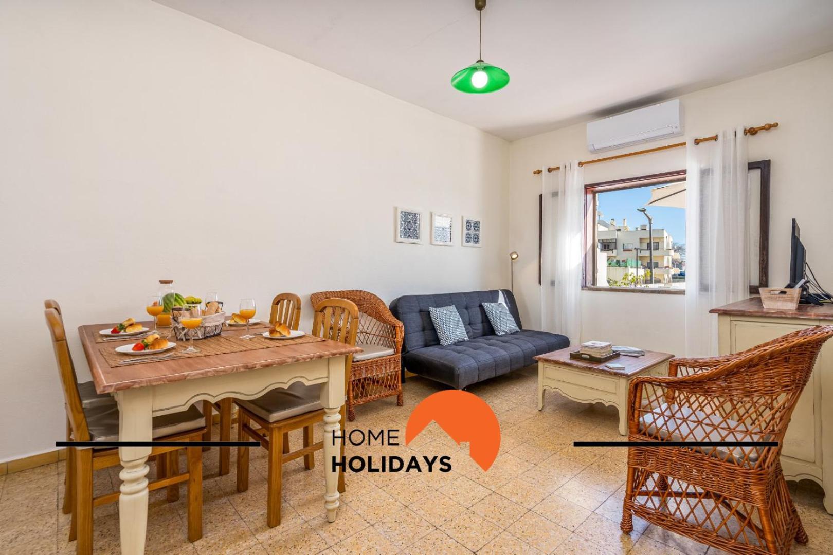 #242 Casa De 2 By Holidays Apartment *