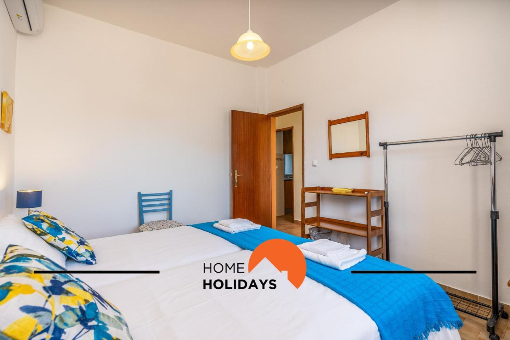 #242 Casa De 2 By Holidays Apartment