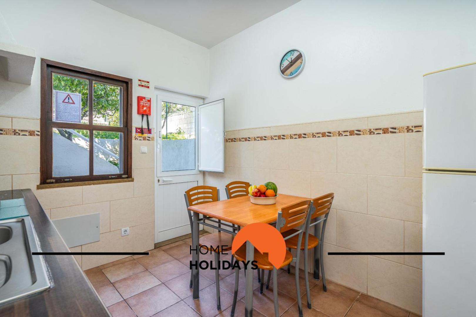 #242 Casa De 2 By Holidays Apartment *