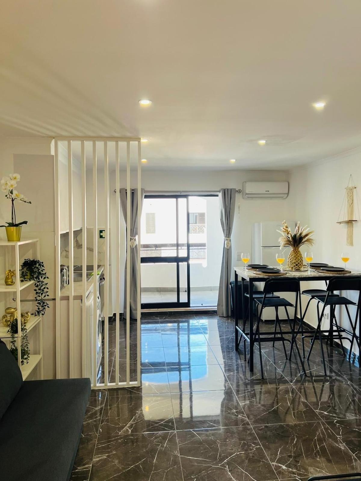 Brand New In Rua Da Oura Apartment Albufeira