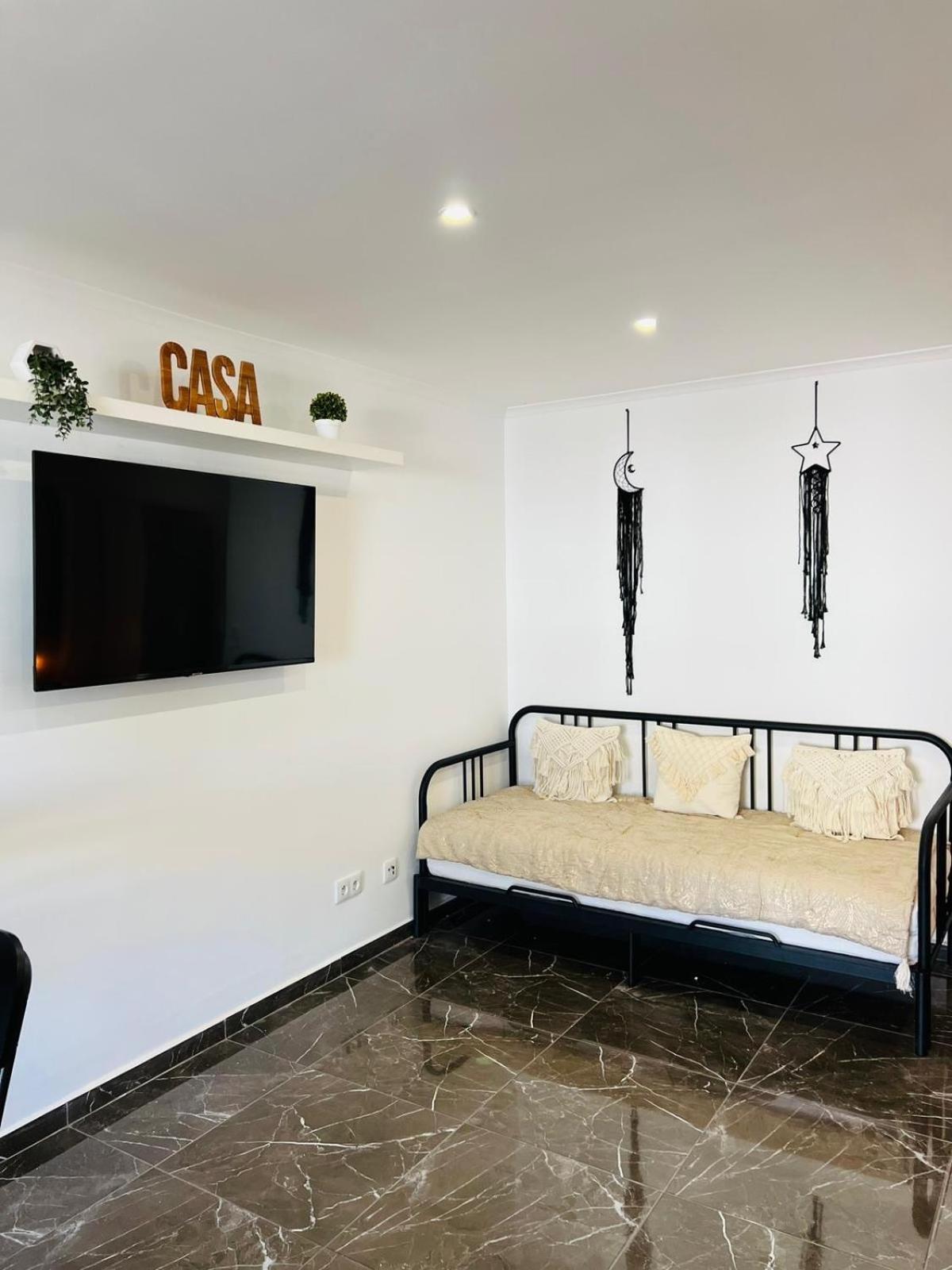 Brand New In Rua Da Oura Apartment