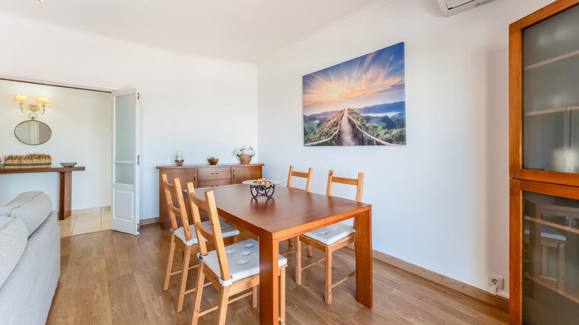 Sunny 3bdr With Pool In Ferreiras By Lovelystay Apartment