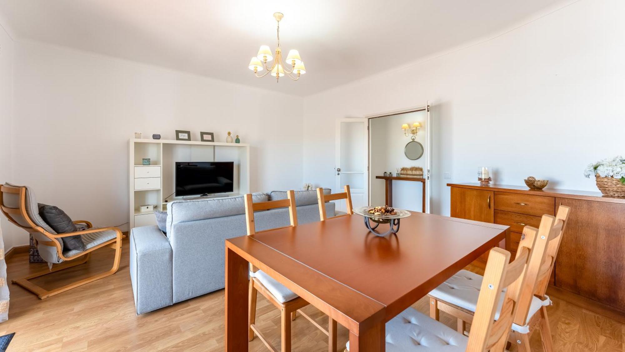 Sunny 3bdr With Pool In Ferreiras By Lovelystay Apartment *