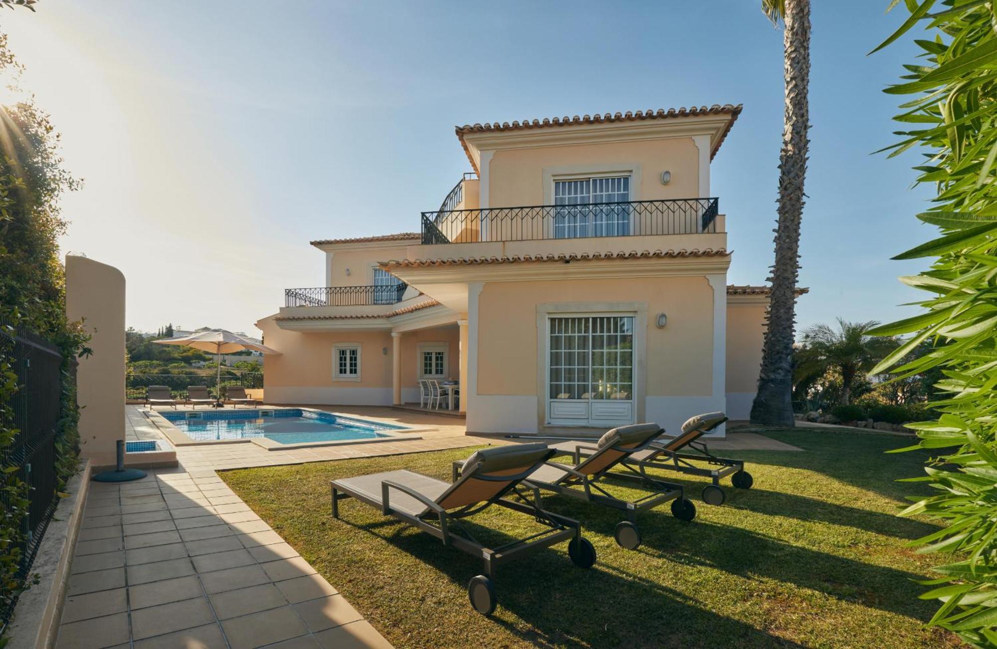 Villa Monte Oliveiras With Private Pool Albufeira