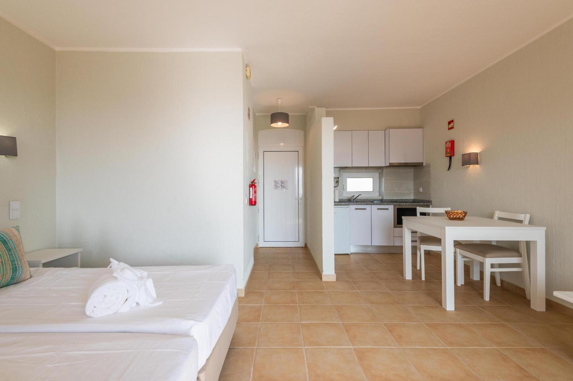 With Sea View - Free Wi-fi - Pool